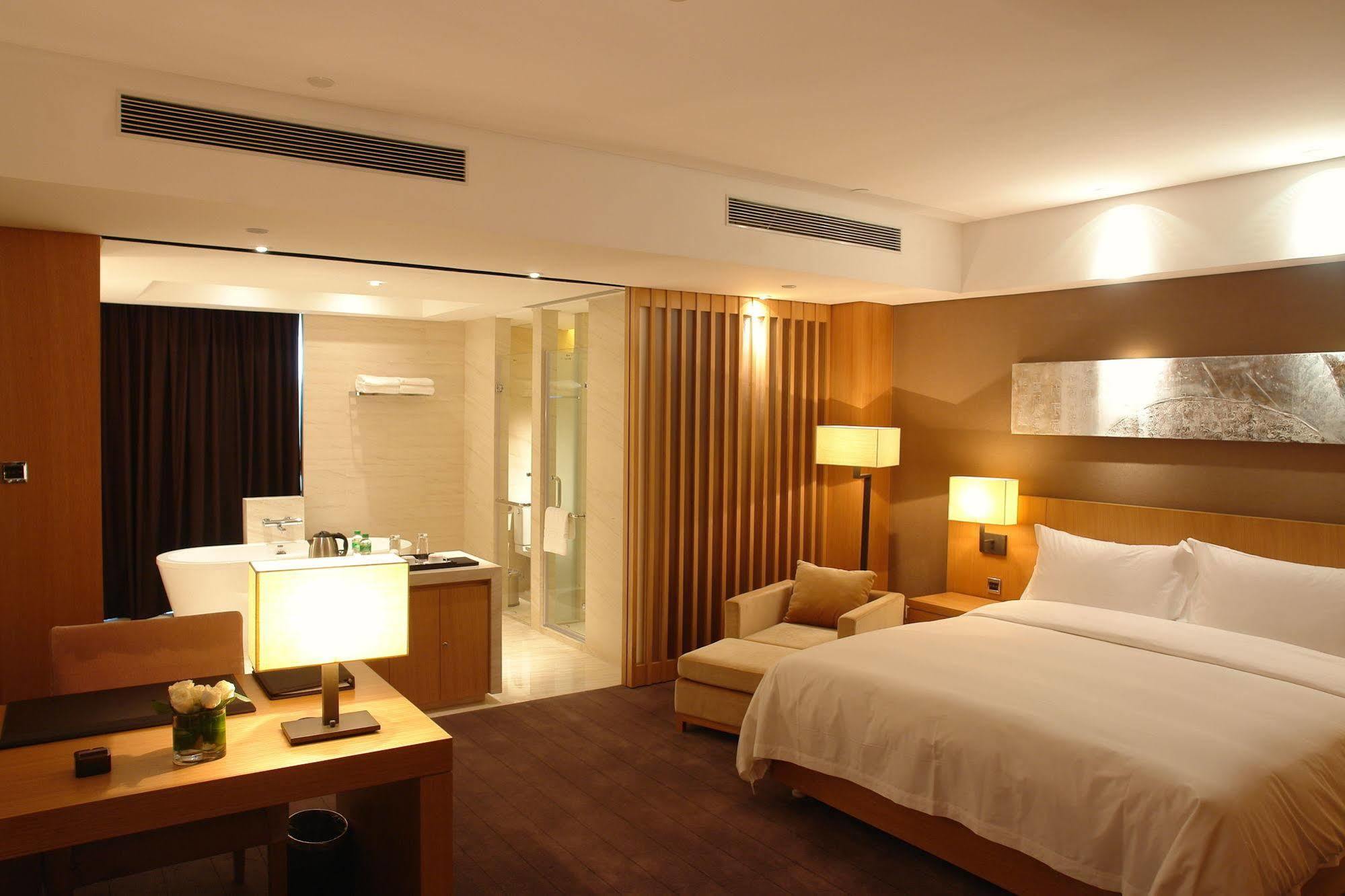 Shenyang Tianfeng International Hotel Экстерьер фото